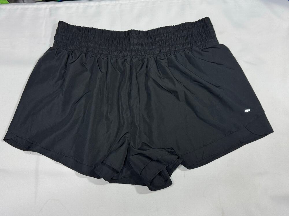 Legend Women's Black Athletic Shorts Size 3X New with Tags
